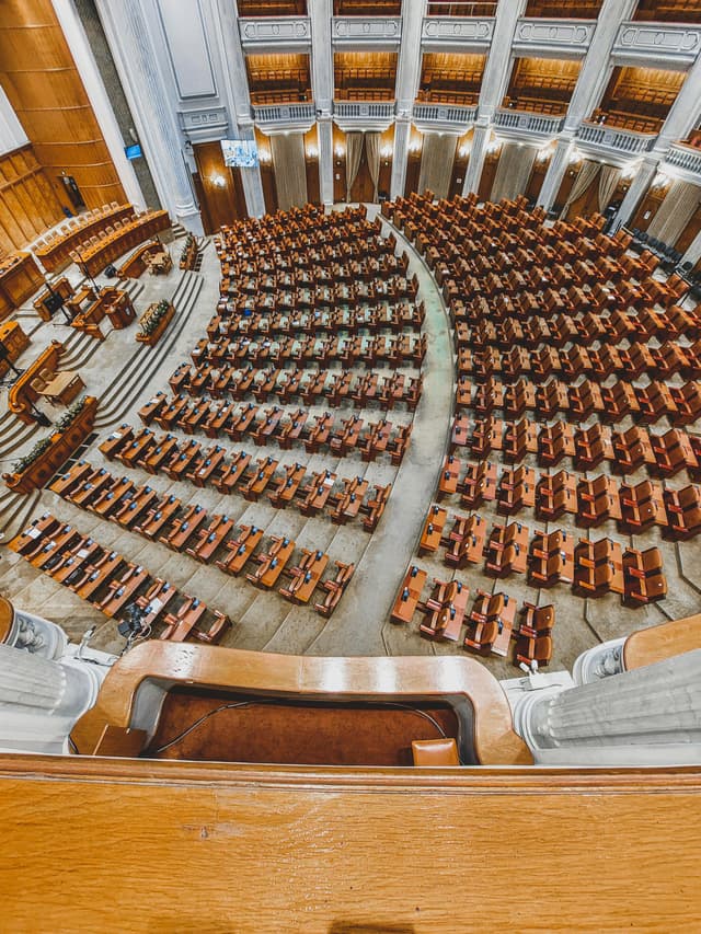 Parlamentul European solicită Comisiei Europene extinderea termenului cu 18 luni pentru proiectele PNRR, anunță vicepreședintele Victor Negrescu