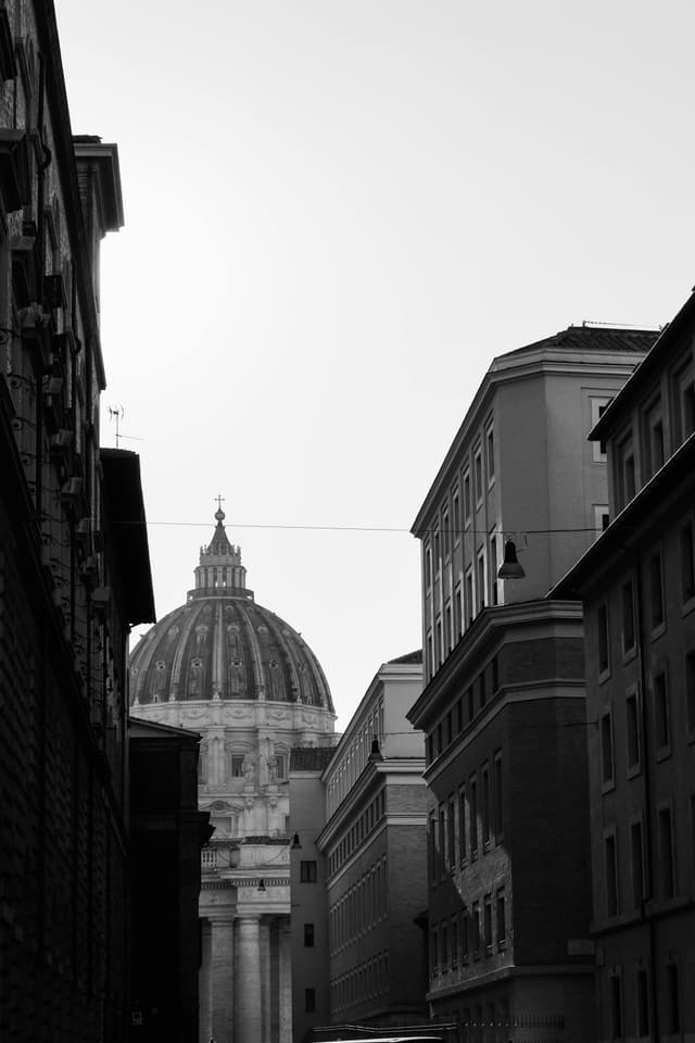  Leon al XIV-lea - Primul Pontif Nord-American, Ales de Cardinalii Vaticanului