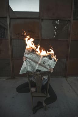  800 de tone de fier distruse în incendiu devastator