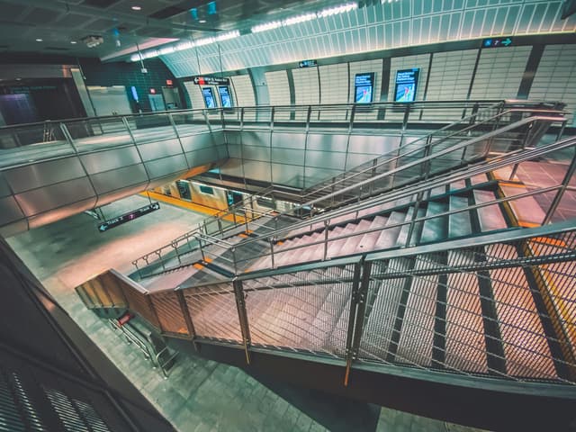  Proiecte Inovatoare de Colectare Subterană a Deșeurilor pentru Un Oraș mai Curat și Eficient