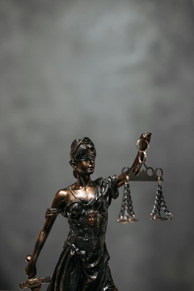 Fotbalist renumit, investitor în Mamaia Sat, la un pas de verdictul justiției în procesul autorizațiilor - Tribunalul Constanța va decide soarta imobilului. Află data pronunțării!